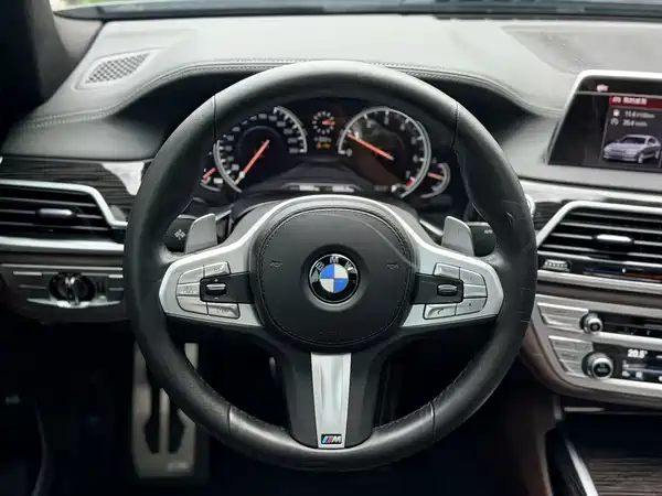 BMW 7 Series 2019