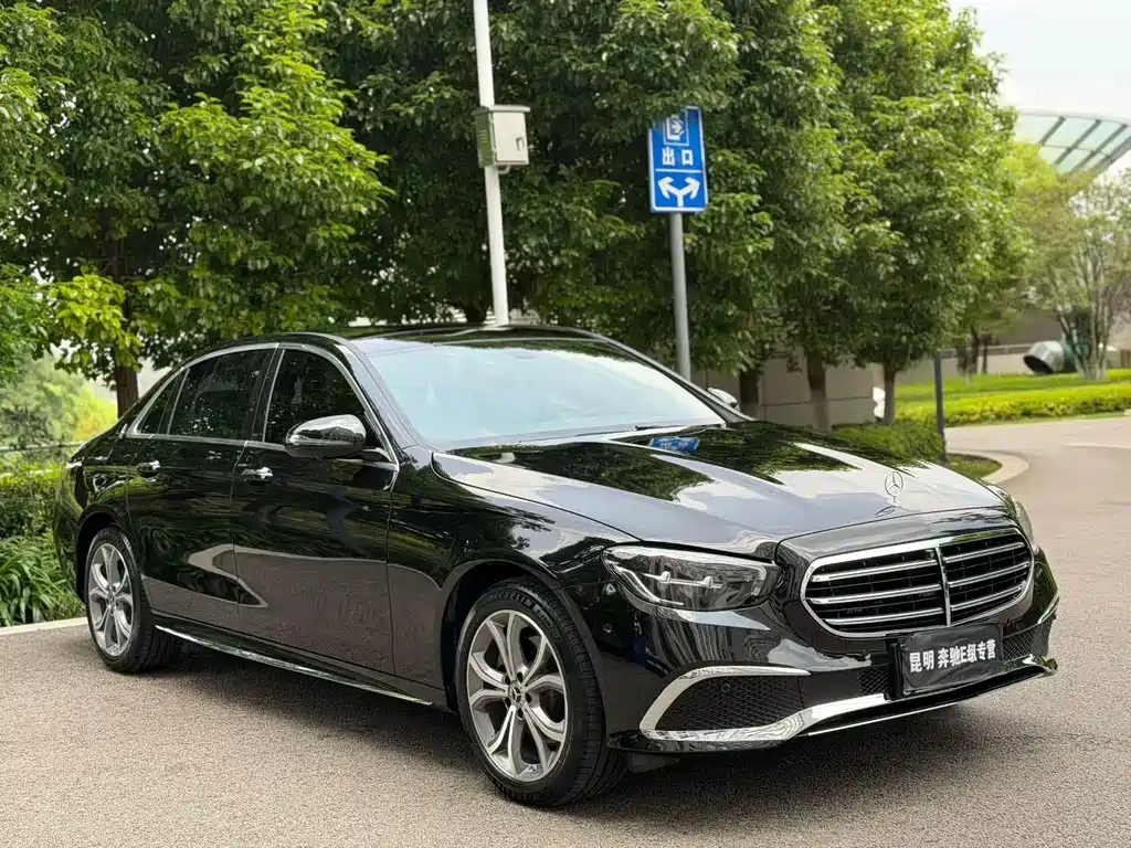 Mercedes-Benz E-Class 2021