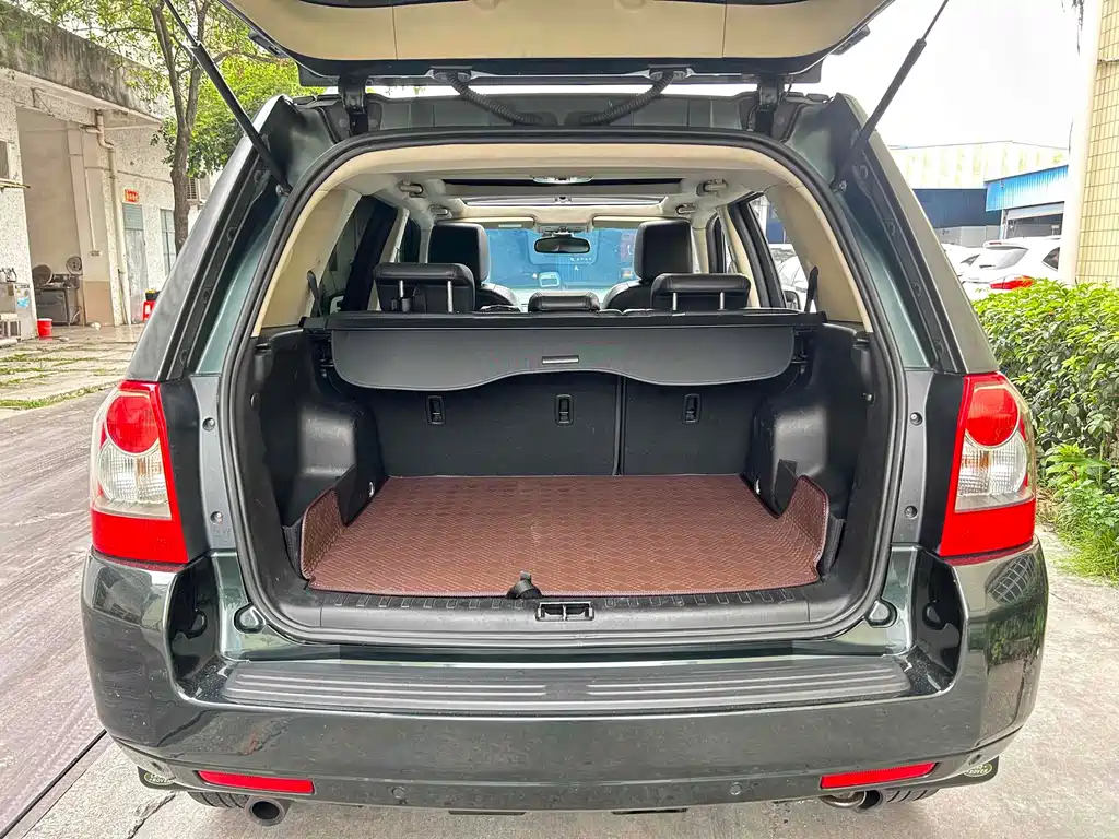 Land Rover Freelander 2 2011 — фото 10