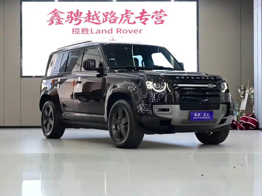 Land Rover Defender 2023 — фото 3