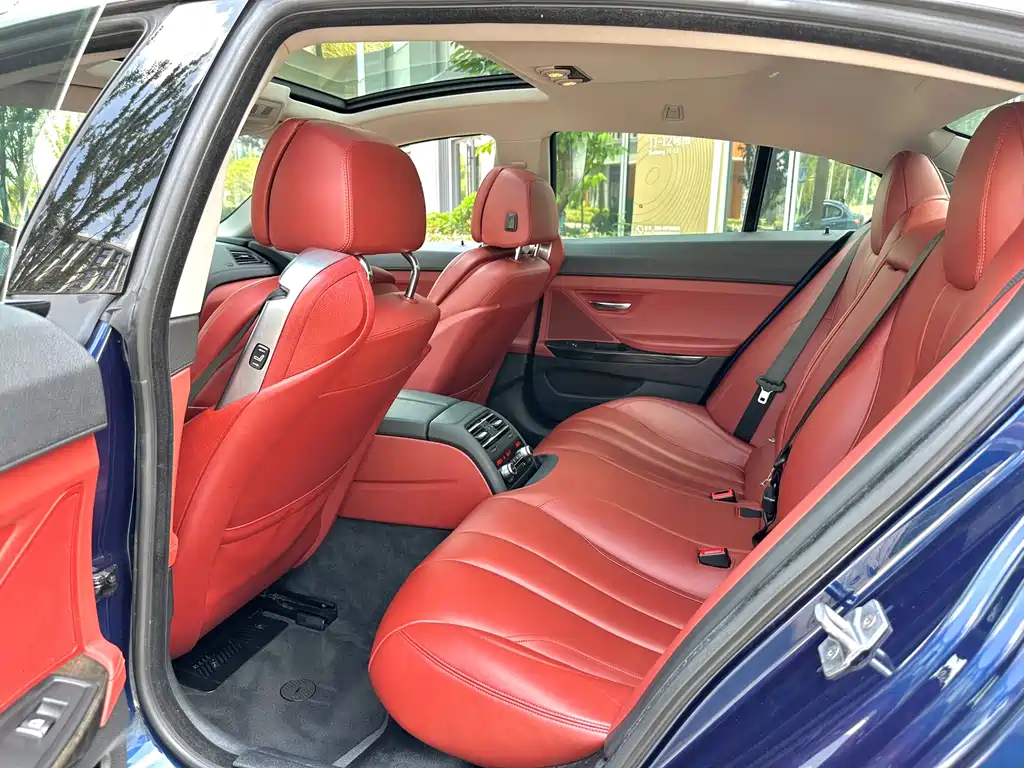BMW 6 Series 2016 — фото 16