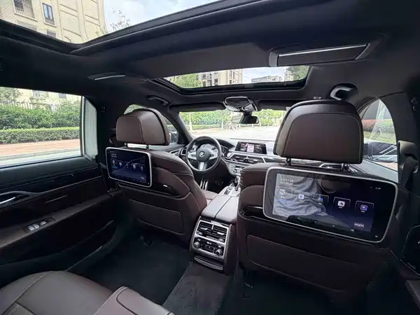 BMW 7 Series 2019