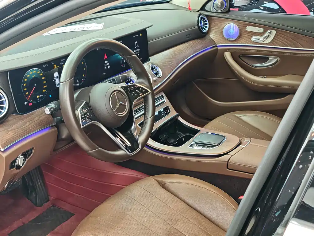 Mercedes-Benz E-Class 2023 — фото 4