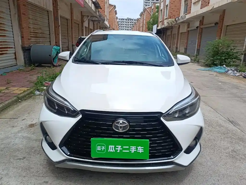 Toyota Yaris L 2021 — фото 3
