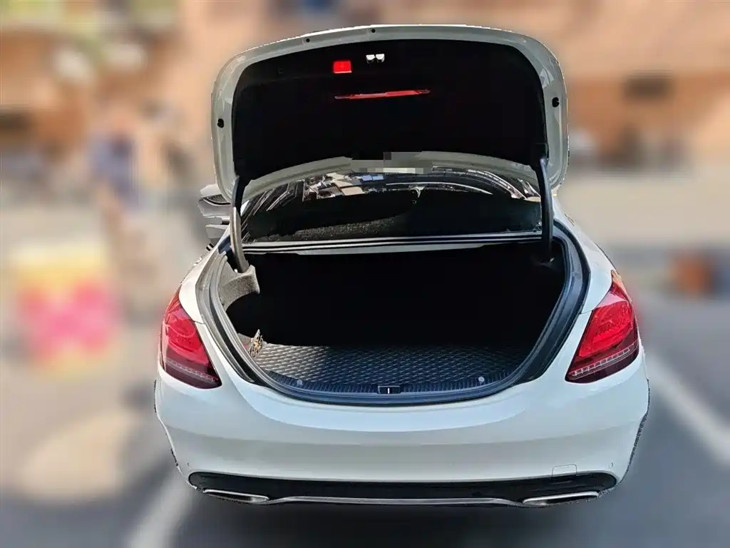 Mercedes-Benz C-Class 2018 — фото 10