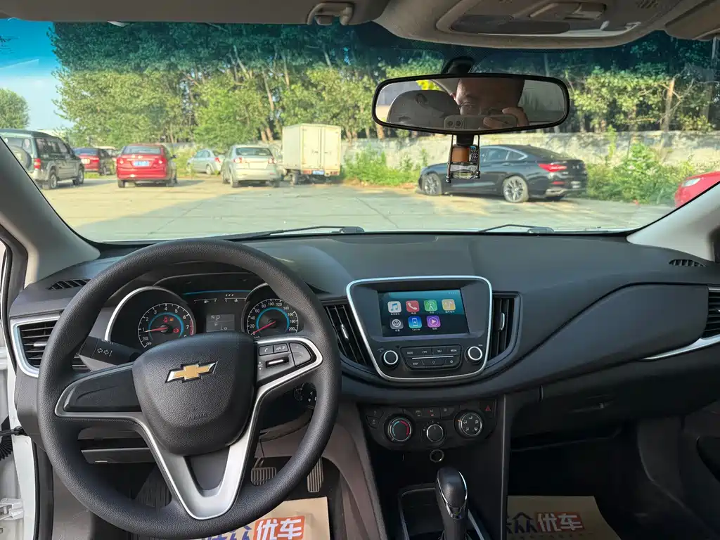 Chevrolet Cavalier 2018 — фото 10