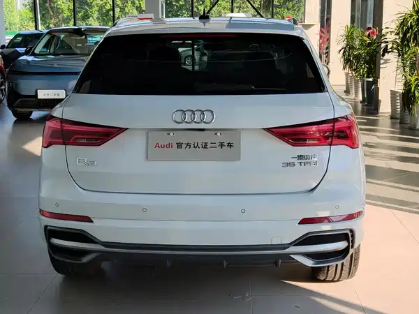 Audi Q3 2021
