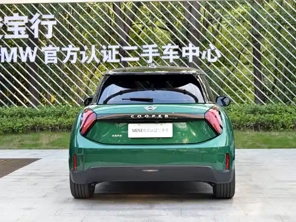 MINI Cooper 2025