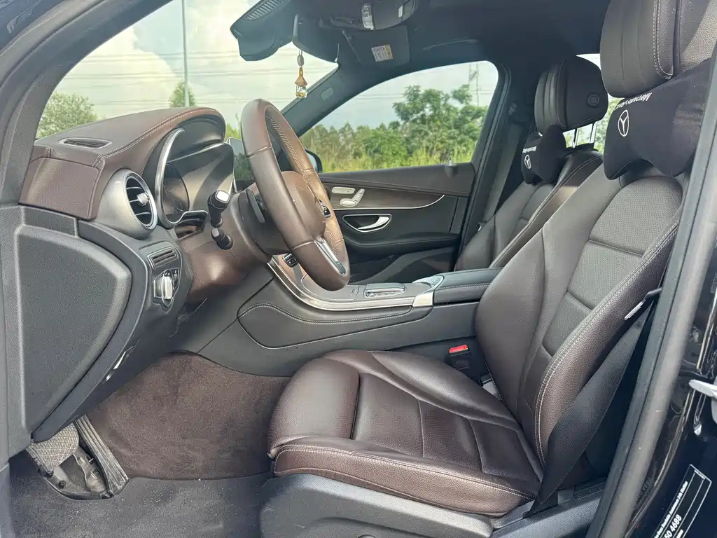 Mercedes-Benz GLC 2021