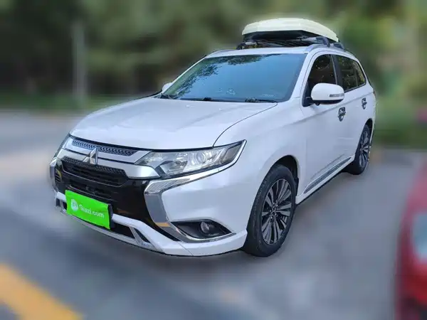 Mitsubishi Outlander 2021
