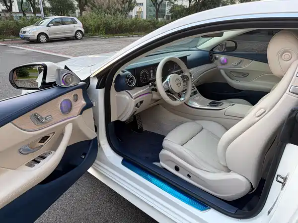 Mercedes-Benz E-Class 2021