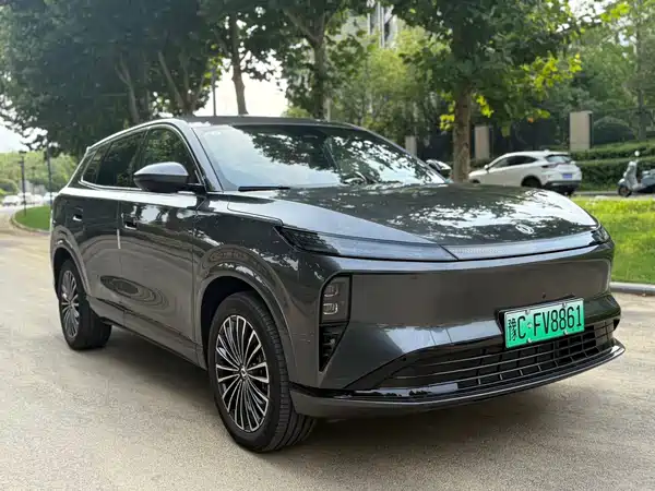 Dongfeng Fengshen L8 2026