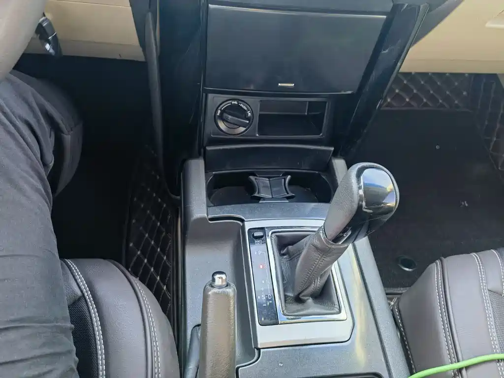 Toyota Prado 2018 — фото 12