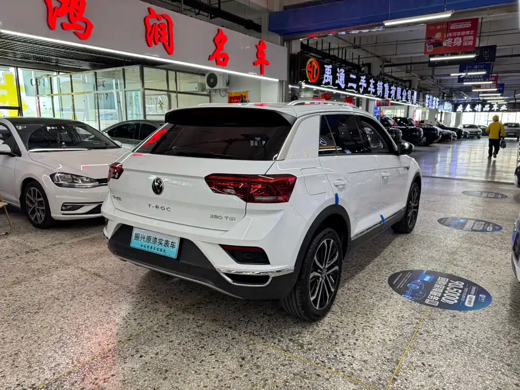 Volkswagen T-Roc 2022 — фото 8