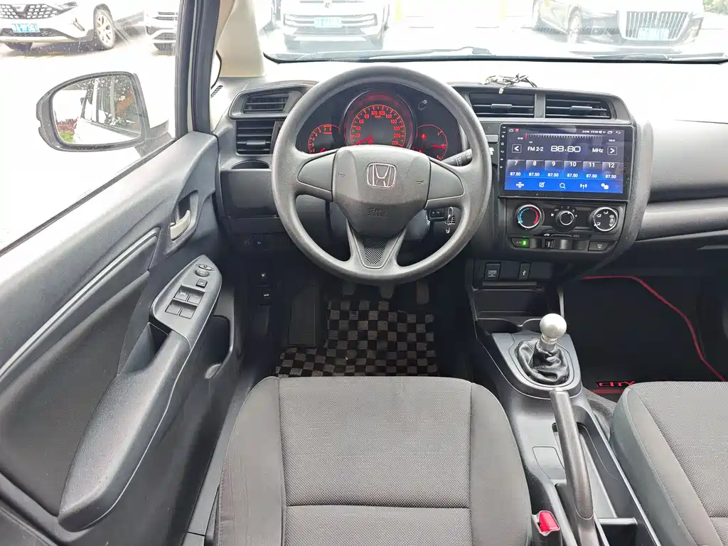 Honda Fit 2018 — фото 15