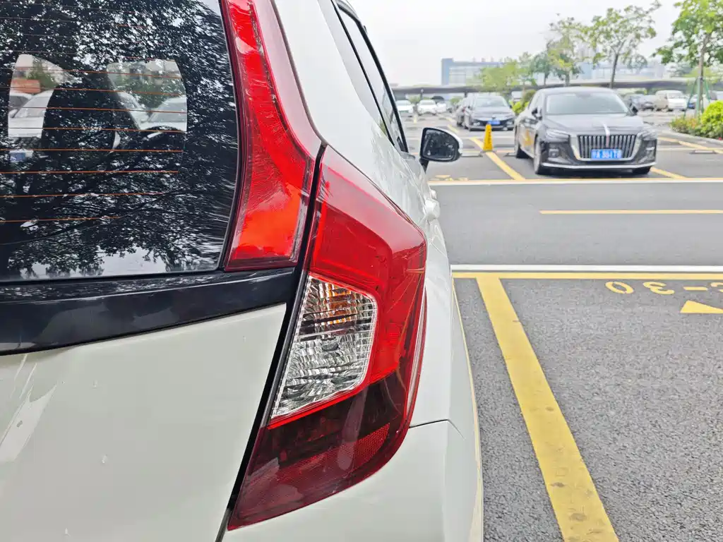 Honda Fit 2018 — фото 18
