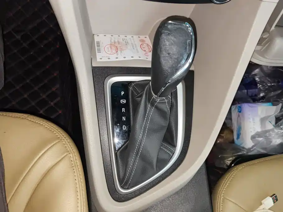 Buick Excelle GT 2018 — фото 16