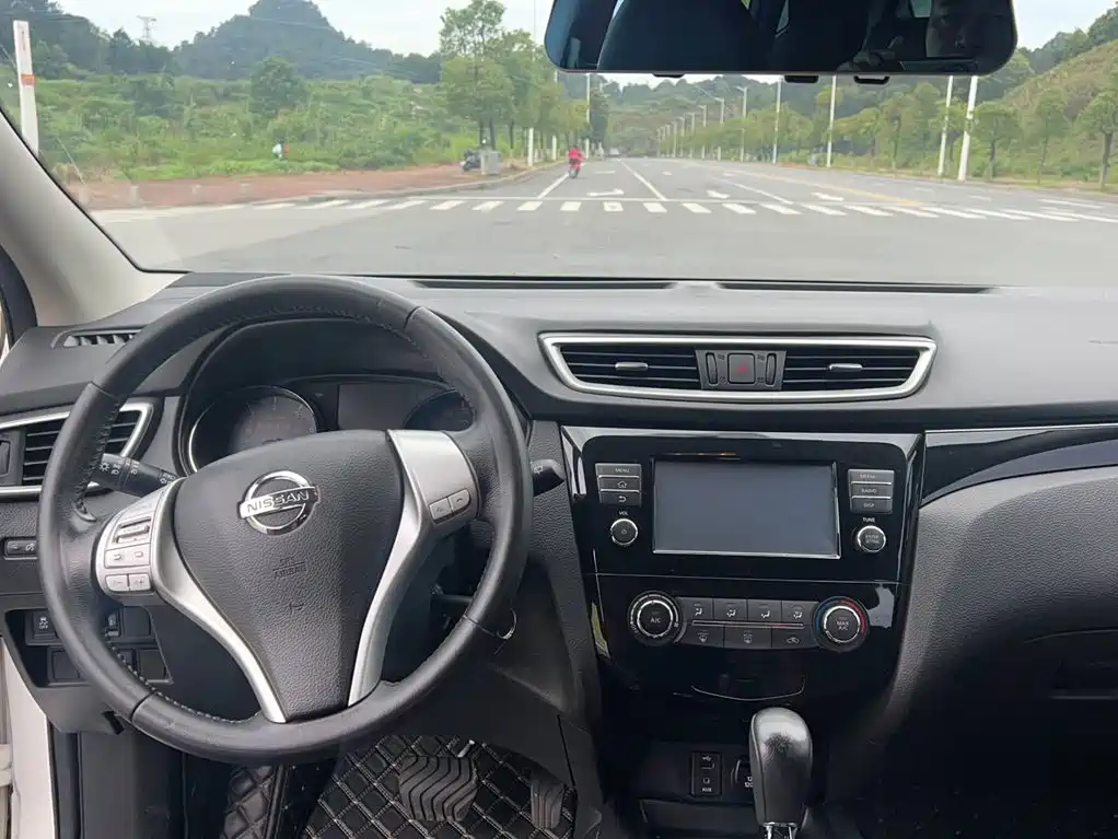 Nissan Qashqai 2018 — фото 10