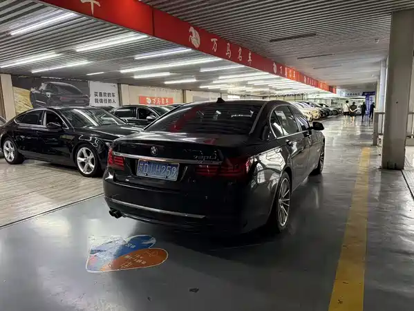 BMW 7 Series 2015