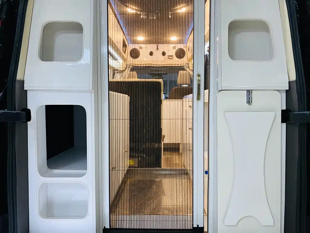 Ford Transit 2021 — фото 13