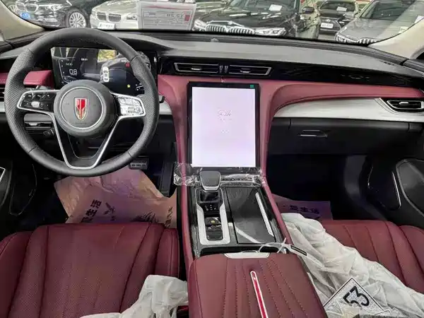 Hongqi H5 2026