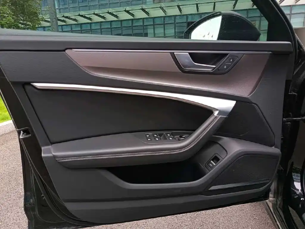 Audi A6L 2022 — фото 22