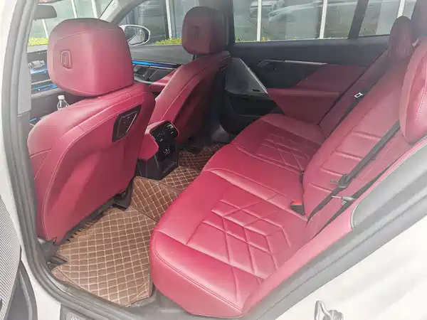 BMW 5 Series 2024