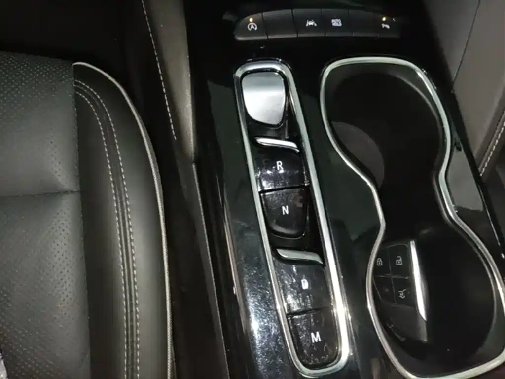 Buick Envision Plus 2022 — фото 14