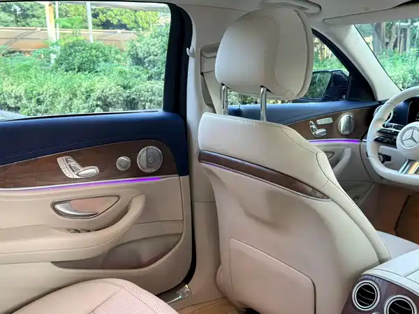 Mercedes-Benz E-Class 2022