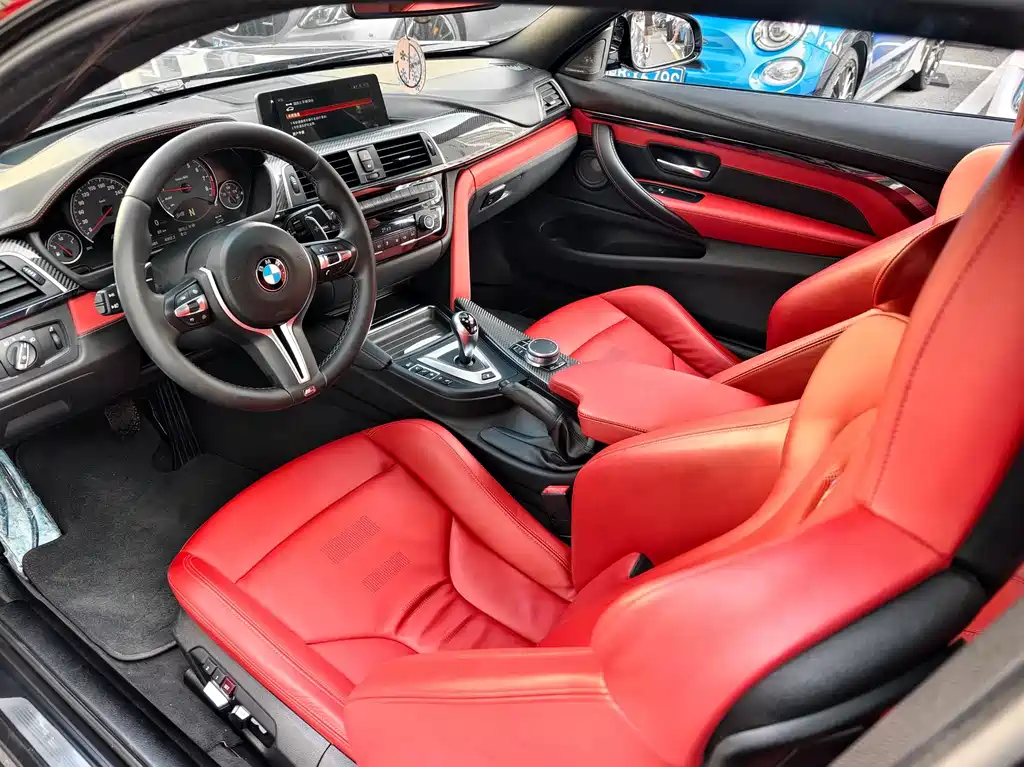 BMW M4 2019 — фото 4
