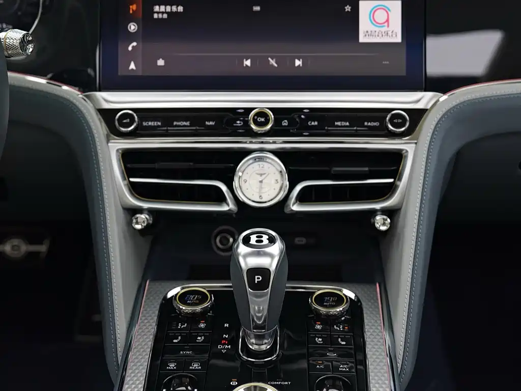 Bentley Flying Spur PHEV 2025 — фото 14