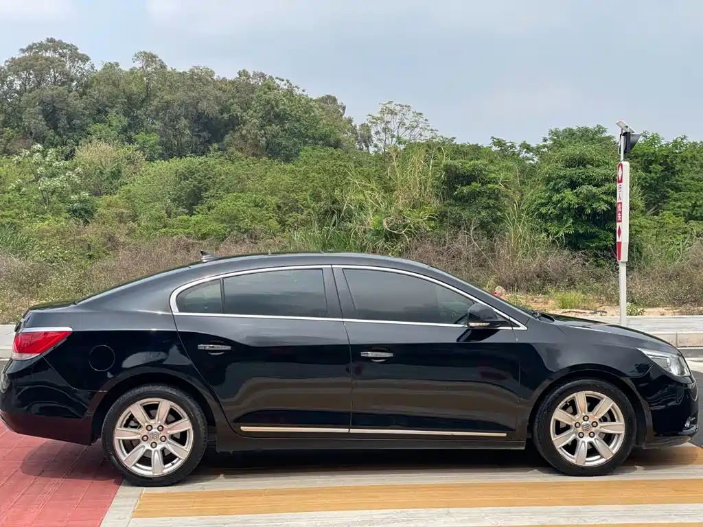 Buick LaCrosse 2013 — фото 13