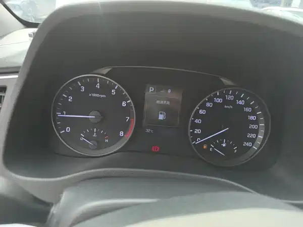 Hyundai Celesta 2018