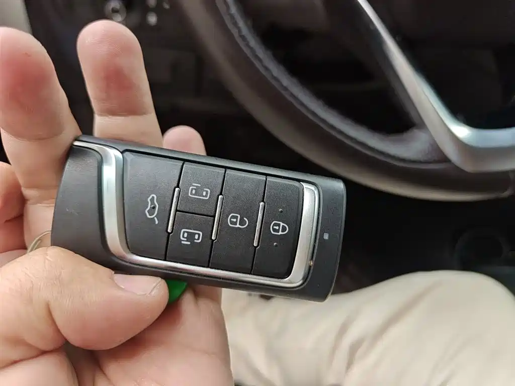 GAC Motor Trumpchi M8 2021 — фото 12