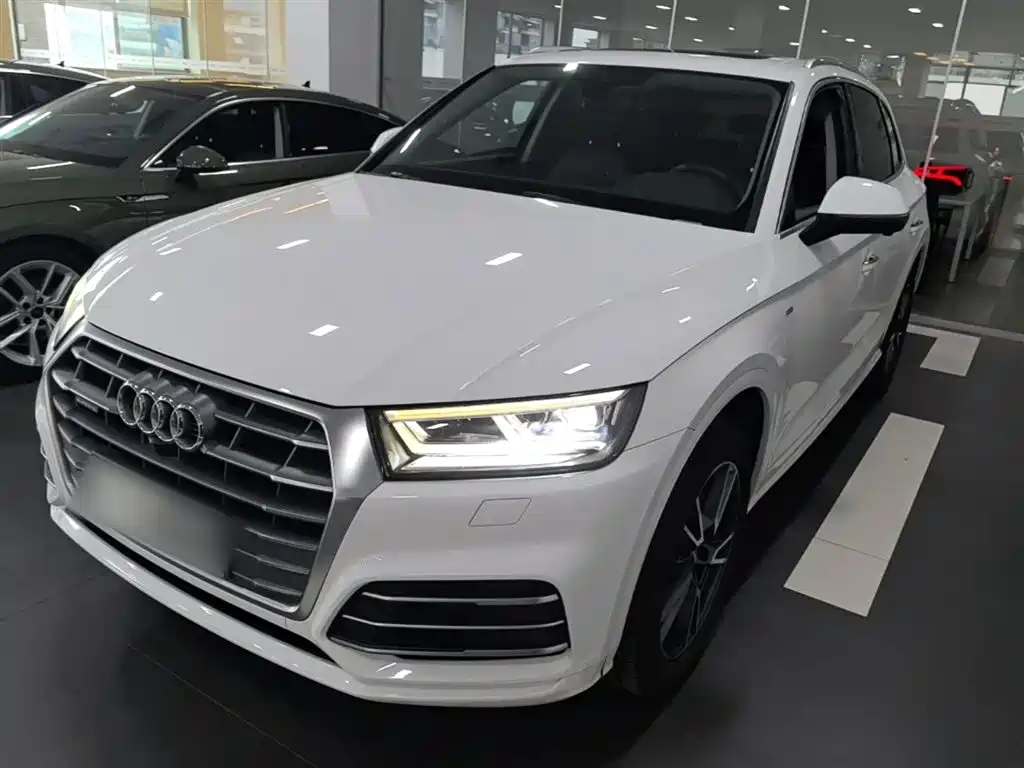 Audi Q5L 2019 — фото 2