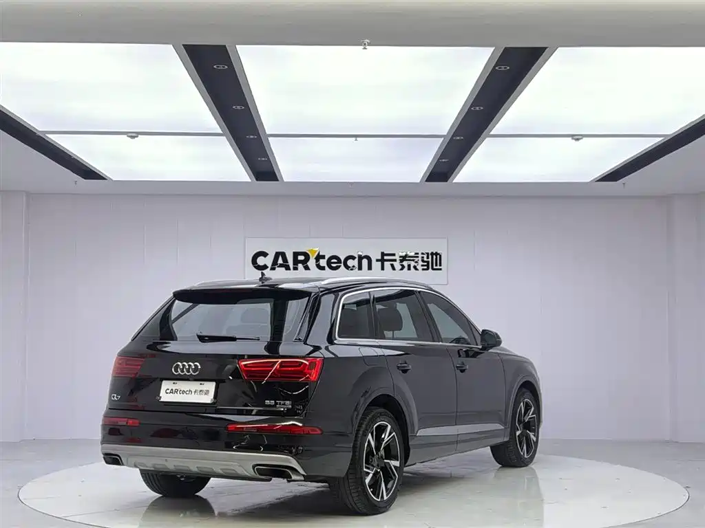 Audi Q7 2019 — фото 5
