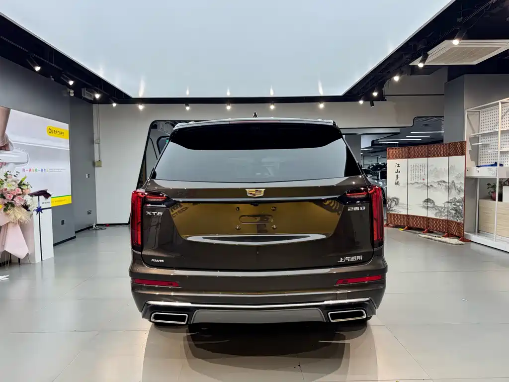 Cadillac XT6 2023 — фото 5