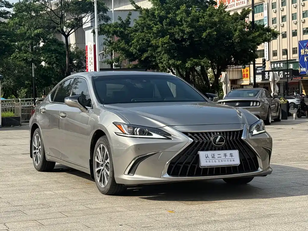 Lexus ES 2023 — фото 4