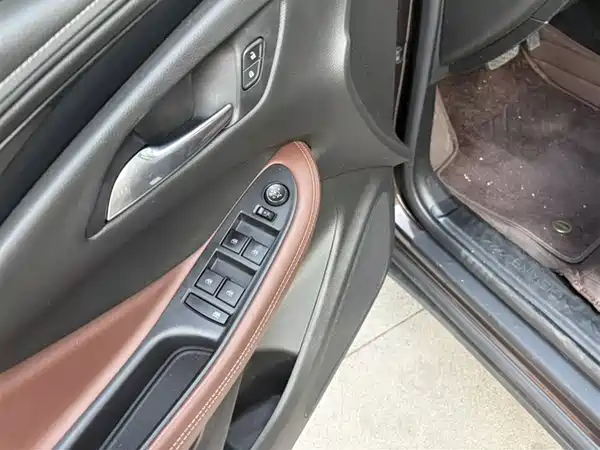 Buick Envision Plus 2021