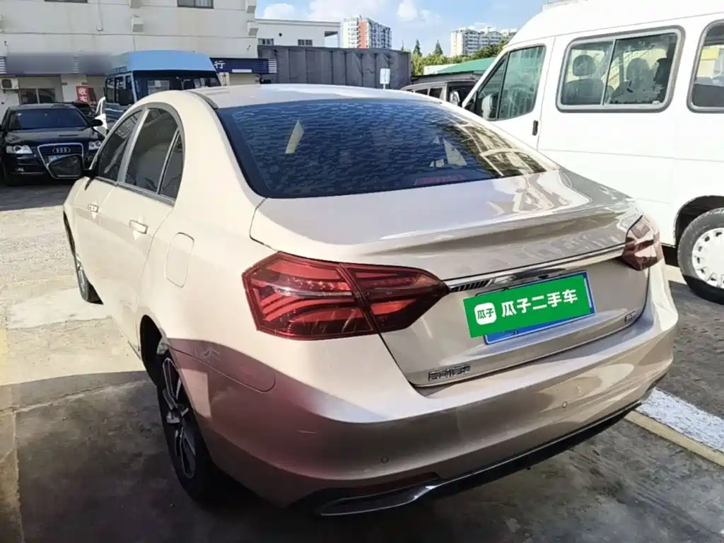 Geely Emgrand 2019