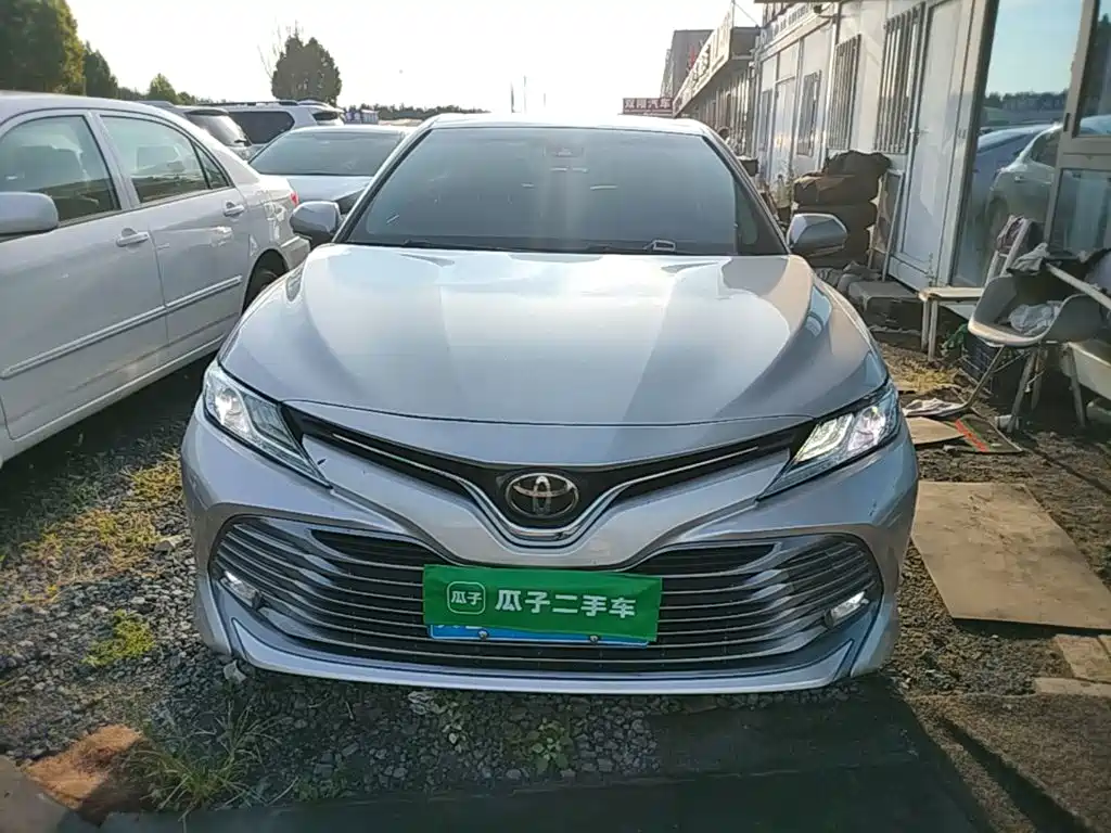 Toyota Camry 2019 — фото 3