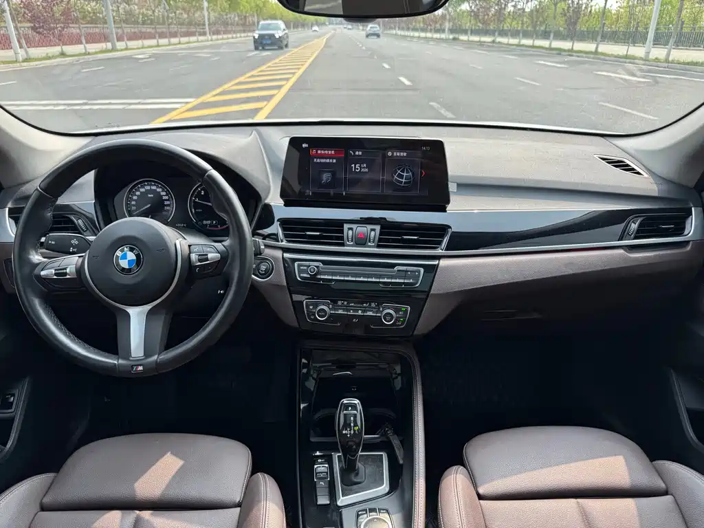 BMW X1 2022 — фото 12