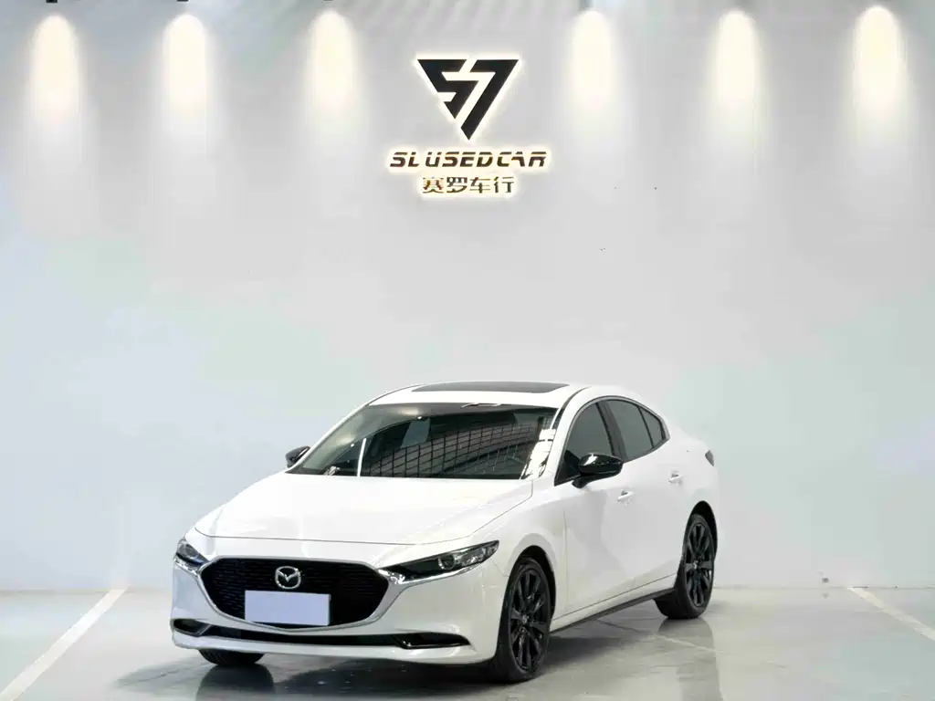 Mazda 3 Axela 2023 — фото 1