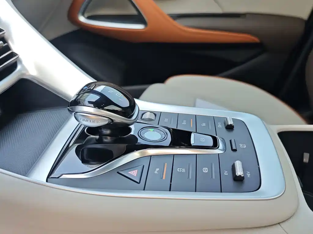 BYD Song Pro New Energy 2023 — фото 16