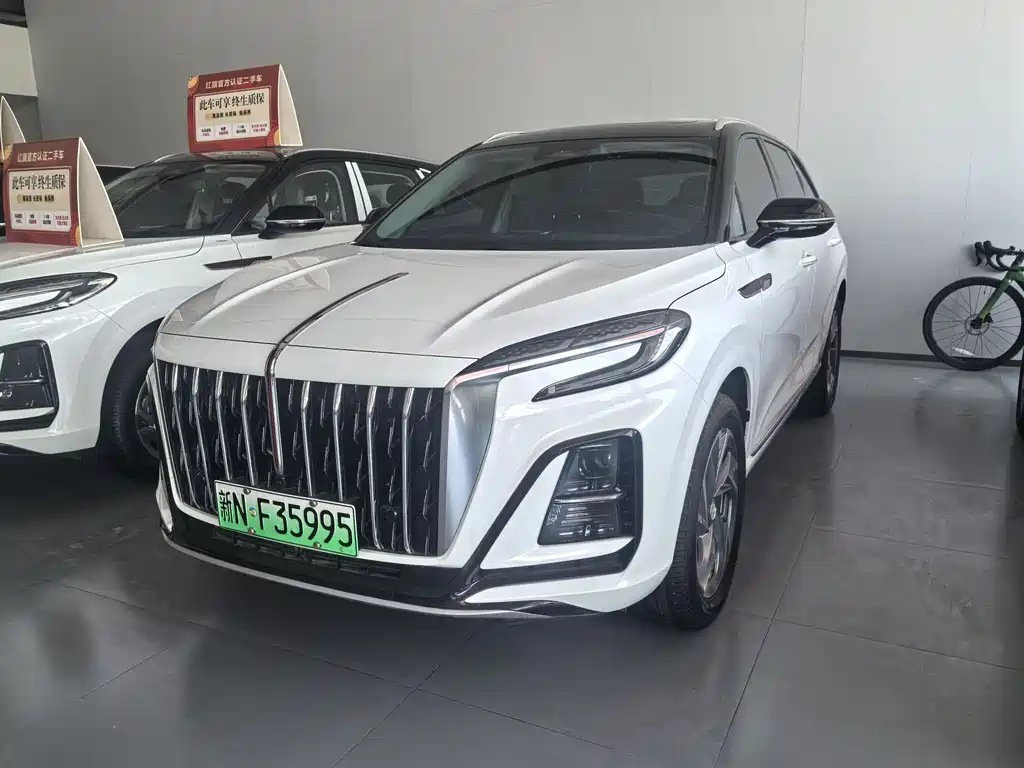 Hongqi HS3 PHEV 2025 — фото 1