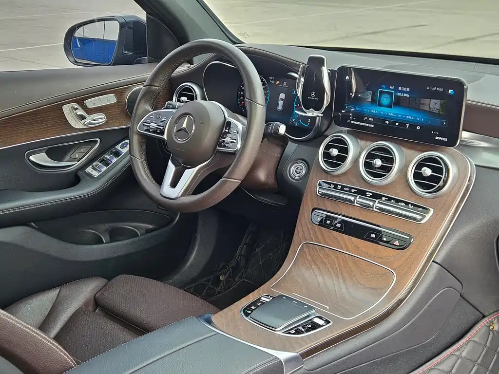 Mercedes-Benz GLC 2022 — фото 15