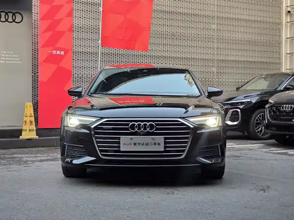 Audi A6L 2022