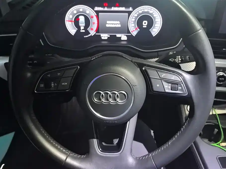 Audi A4L 2021 — фото 15
