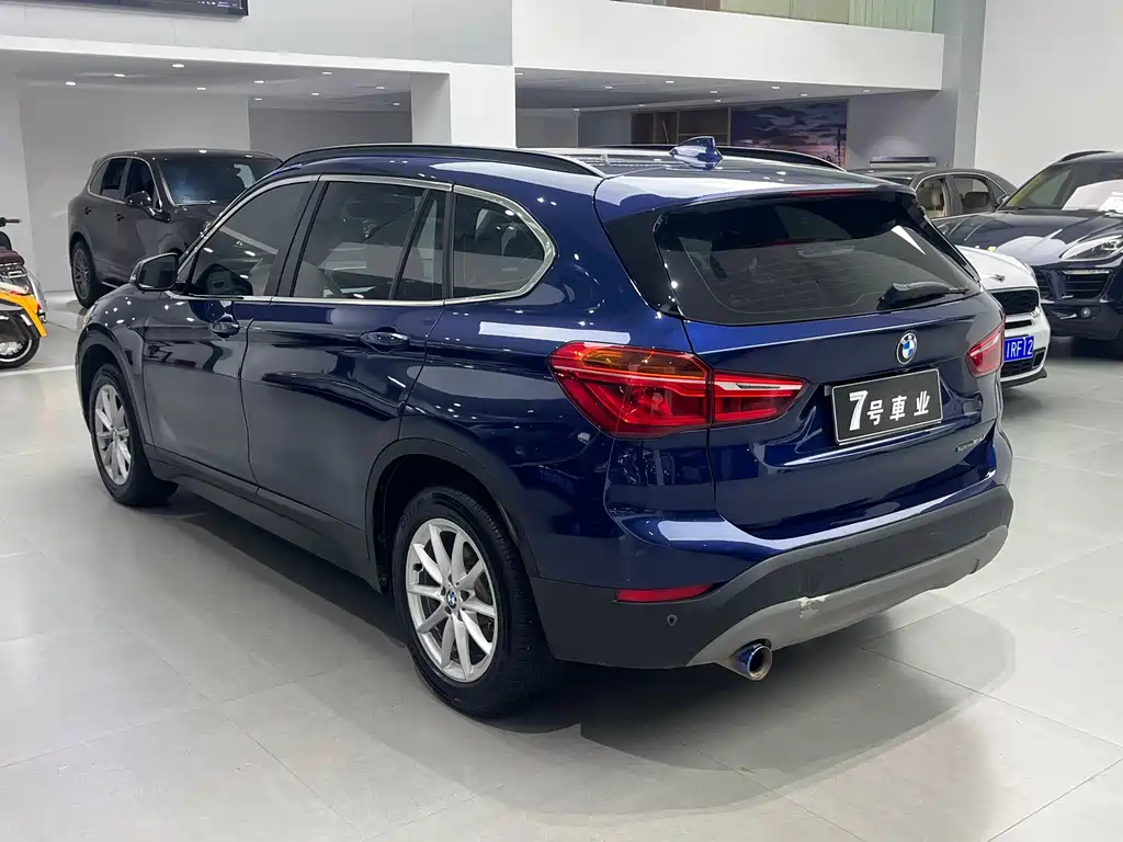 BMW X1 2018 — фото 12