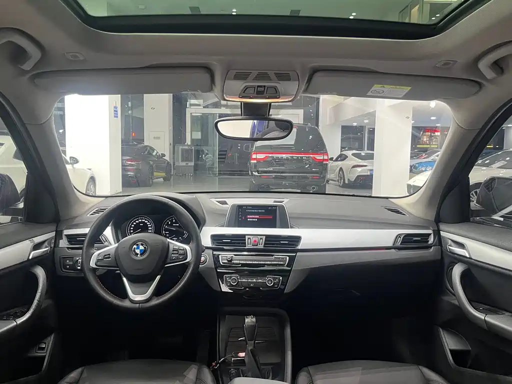 BMW X1 2018 — фото 9